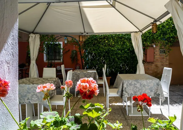 Apostoli Garden Venedik