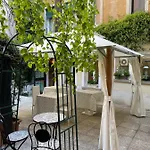 Apostoli Garden Venise