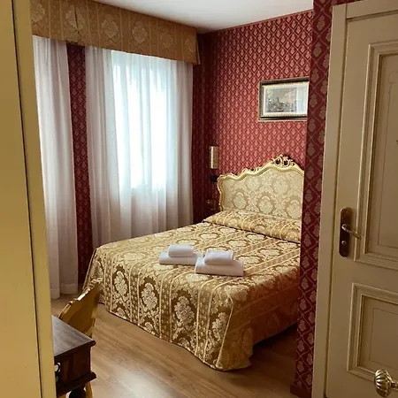 Apostoli Garden Hotel 3*