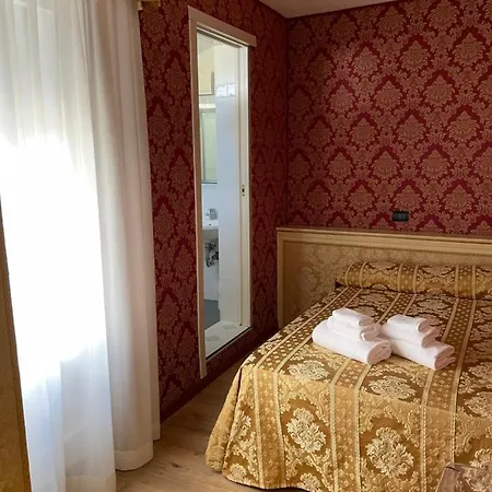 Apostoli Garden Venise