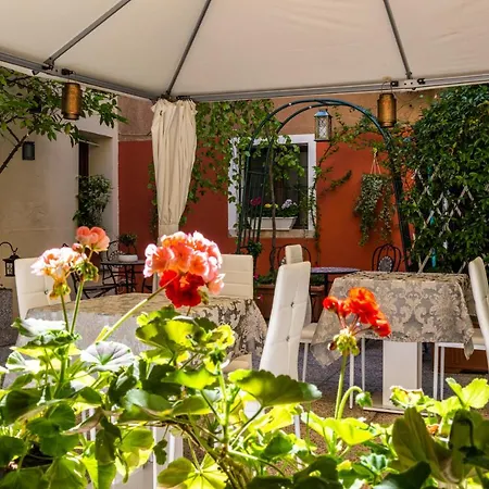 Apostoli Garden Hotel 3*