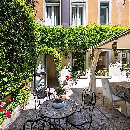 Ξενοδοχείο Apostoli Garden 3*